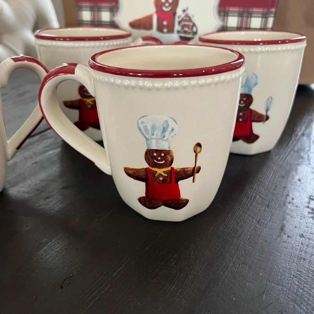 Vintage Williams Sonoma gingerbread chef mug set of 4.